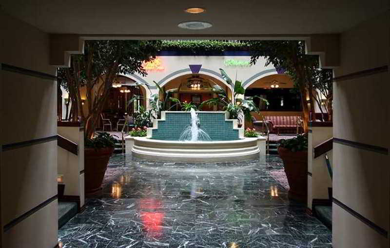 Embassy Suites By Hilton Dallas-Love Field Екстер'єр фото